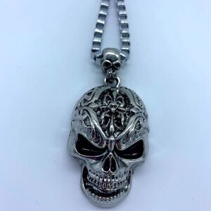 New Halloween skull pendant fashion necklace